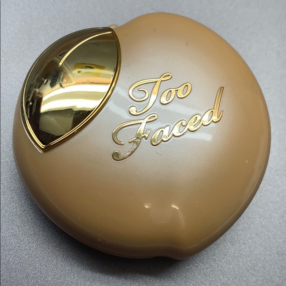 Too faced peach frost highlighter
